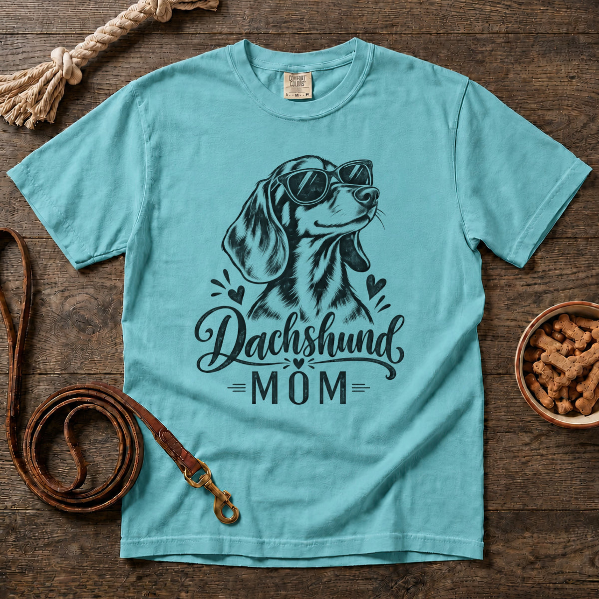 Dachshund Mom T-Shirt