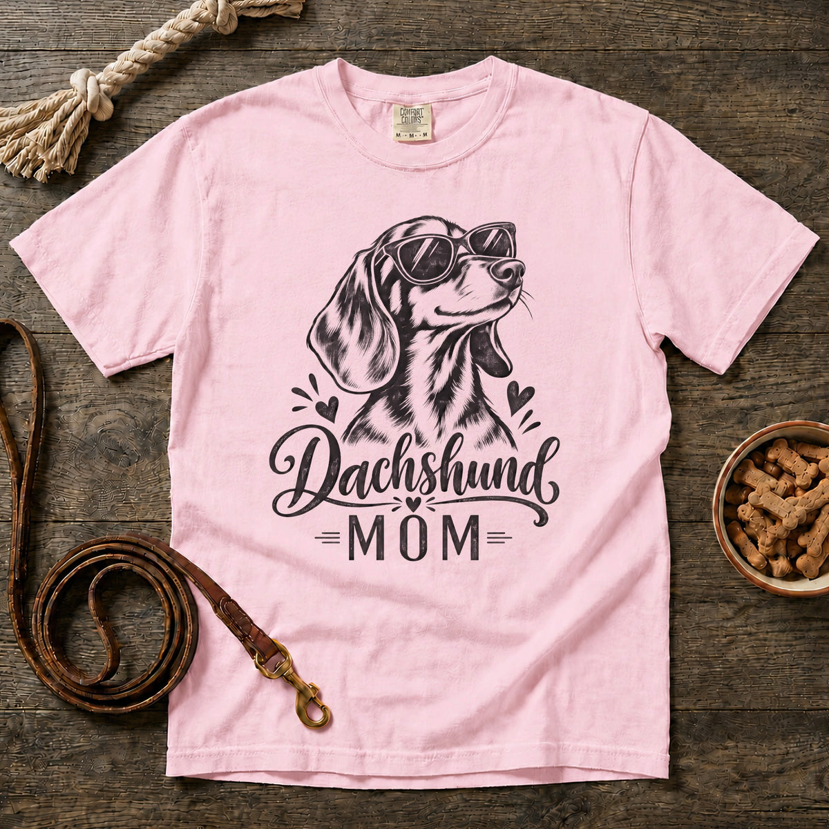 Dachshund Mom T-Shirt